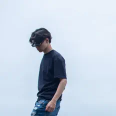 Ouve EL ZADKIEL, vê vídeos de música, lê a biografia, vê as datas da digressão e muito mais!