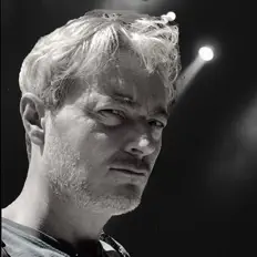 Escucha a Andrius, mira videos musicales, lee su biografía, consulta las fechas de las gira y más.