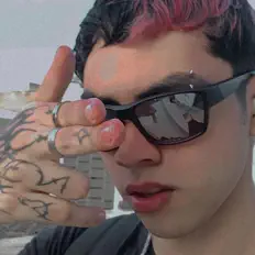 Dengarkan Scala, tonton video musik, baca bio, lihat tanggal tur & lainnya!