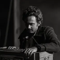 Listen to Gunda, watch music videos, read bio, see tour dates & more!