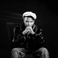 Ealis Boy सुनें, म्यूज़िक वीडियो देखें, बायो पढ़ें, दौरे की तारीखें और बहुत कुछ देखें!