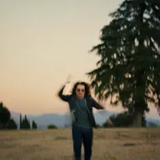 Escucha a Vicious Creeps, mira videos musicales, lee su biografía, consulta las fechas de las gira y más.