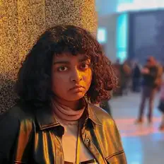 SOLAIRE.を聴いたり、ミュージックビデオを鑑賞したり、経歴やツアー日程などを確認したりしましょう！