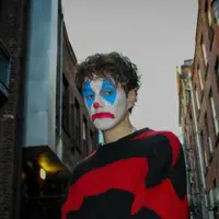 Escucha a undefined, mira vídeos musicales, lee la biografía, consulta fechas de giras y mucho más.