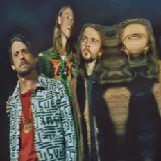 Dengarkan Mount Hush, tonton video musik, baca bio, lihat tanggal tur & lainnya!