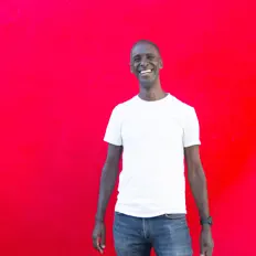 Ouve Taz Babiker, vê vídeos de música, lê a biografia, vê as datas da digressão e muito mais!