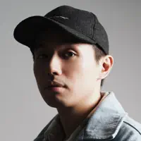 收听 undefined、观看音乐视频、阅读小传、查看巡演日期等 ！