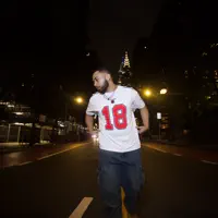 收听 undefined、观看音乐视频、阅读小传、查看巡演日期等 ！