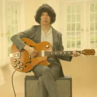 收听 undefined、观看音乐视频、阅读小传、查看巡演日期等 !