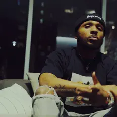 收听 Deeno Ape、观看音乐视频、阅读小传、查看巡演日期等 ！