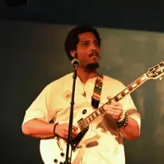 Escucha a Charles Yane, mira videos musicales, lee su biografía, consulta las fechas de las gira y más.