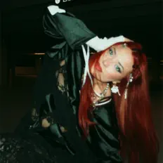 收听 Bella Renee、观看音乐视频、阅读小传、查看巡演日期等 ！