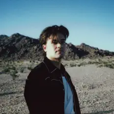 Escucha a Austin Carr, mira videos musicales, lee su biografía, consulta las fechas de las gira y más.