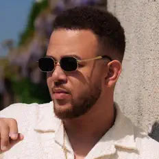 Dengarkan Sandro Martelly, tonton video musik, baca bio, lihat tanggal tur & lainnya!