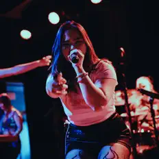 Bailey Katsuを聴いたり、ミュージックビデオを鑑賞したり、経歴やツアー日程などを確認したりしましょう！