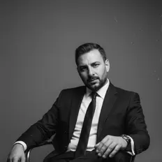 Posłuchaj wykonawcy Mir Cihan, obejrzyj teledyski, przeczytaj biografię, zobacz daty tras koncertowych i nie tylko!