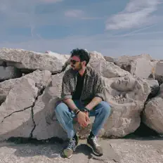 Listen to Valentino Guerriero, watch music videos, read bio, see tour dates & more!