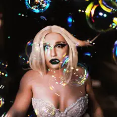 Tyler Lagunas सुनें, म्यूज़िक वीडियो देखें, बायो पढ़ें, दौरे की तारीखें और बहुत कुछ देखें!