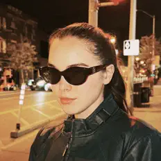 Luister naar Gia Nervosa, bekijk muziekvideo's, lees de bio, bekijk de tourdata, en meer!