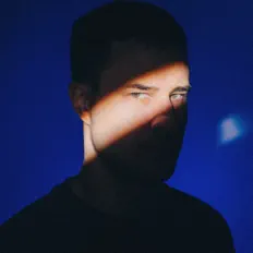 Adamart dinle, müzik videolarını izle, biyografisini oku, tur tarihlerini ve daha fazlasını gör!