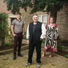 Luister naar Avenue, bekijk muziekvideo's, lees de bio, bekijk de tourdata, en meer!