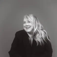 Poslechněte si interpreta Julie Lamontagne, sledujte hudební videa, přečtěte si životopis, podívejte se na data turné a další informace.