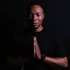 收听 DJ Wonder、观看音乐视频、阅读小传、查看巡演日期等 ！