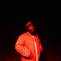 undefinedを聴いたり、ミュージックビデオを鑑賞したり、経歴やツアー日程などを確認したりしましょう！