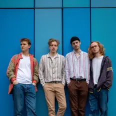 Ascolta WOANDERS, guarda video musicali, leggi la biografia, vedi le date del tour & altro!