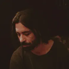 Henry the Lee: песни, клипы, биография, даты выступлений и многое другое.