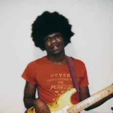 Ouve Ndeh Ntumazah, vê vídeos de música, lê a biografia, vê as datas da digressão e muito mais!