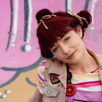 undefinedを聴いたり、ミュージックビデオを鑑賞したり、経歴やツアー日程などを確認したりしましょう!