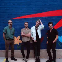 undefinedを聴いたり、ミュージックビデオを鑑賞したり、経歴やツアー日程などを確認したりしましょう！