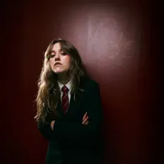 Poslechněte si interpreta Muryel, sledujte hudební videa, přečtěte si životopis, podívejte se na data turné a další informace.