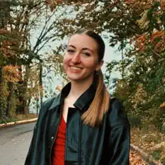 Escucha a Helena Fidanza, mira videos musicales, lee su biografía, consulta las fechas de las gira y más.