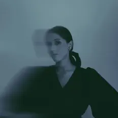 Poslechněte si interpreta Adna, sledujte hudební videa, přečtěte si životopis, podívejte se na data turné a další informace.