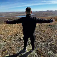 undefined: песни, клипы, биография, даты выступлений и многое другое.