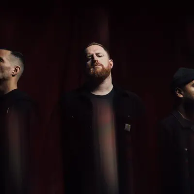 Listen to URNE, watch music videos, read bio, see tour dates & more!