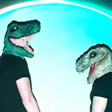 Ouve Manosaurus, vê vídeos de música, lê a biografia, vê as datas da digressão e muito mais!