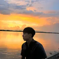 Ouve undefined, vê vídeos de música, lê a biografia, vê as datas da digressão e muito mais!