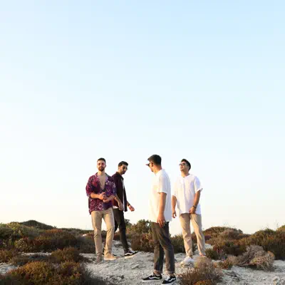 Listen to Topraksız, watch music videos, read bio, see tour dates & more!