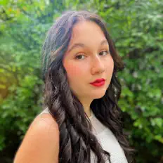 Ouve Ariana Glaser, vê vídeos de música, lê a biografia, vê as datas da digressão e muito mais!