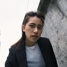 Miaoを聴いたり、ミュージックビデオを鑑賞したり、経歴やツアー日程などを確認したりしましょう！