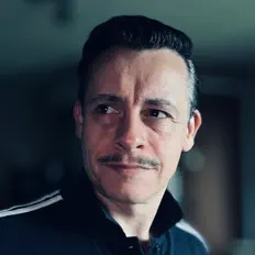 Poslechněte si interpreta Jason Chatwin, sledujte hudební videa, přečtěte si životopis, podívejte se na data turné a další informace.