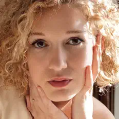 Jade Rema: песни, клипы, биография, даты выступлений и многое другое.