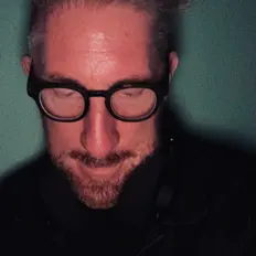 Ouve Forrest James, vê vídeos de música, lê a biografia, vê as datas da digressão e muito mais!