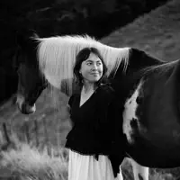 Poslechněte si interpreta undefined, sledujte hudební videa, přečtěte si životopis, podívejte se na data turné a další informace.