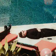 Escucha a Valerj, mira videos musicales, lee su biografía, consulta las fechas de las gira y más.