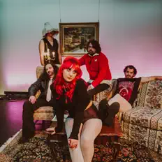 Luister naar Paracosm, bekijk muziekvideo's, lees de bio, bekijk de tourdata, en meer!