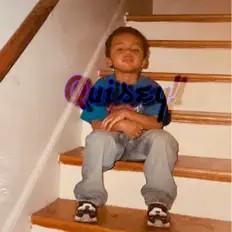 Posłuchaj wykonawcy Quisey!, obejrzyj teledyski, przeczytaj biografię, zobacz daty tras koncertowych i nie tylko!